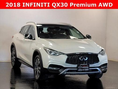 2018 INFINITI QX30 Premium