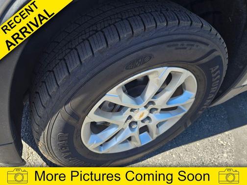 Silver Ice Metallic 2019 Chevrolet Traverse LS