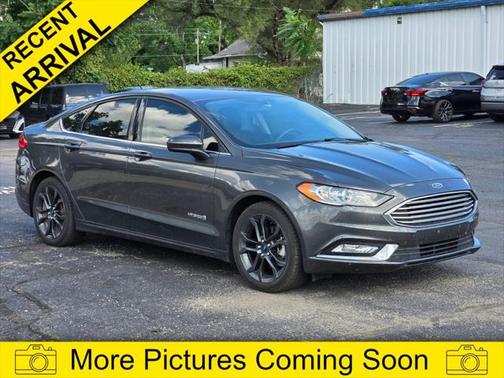 2018 Ford Fusion Hybrid SE