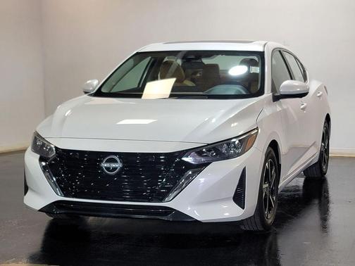 Aspen White Tricoat 2024 Nissan Sentra SV