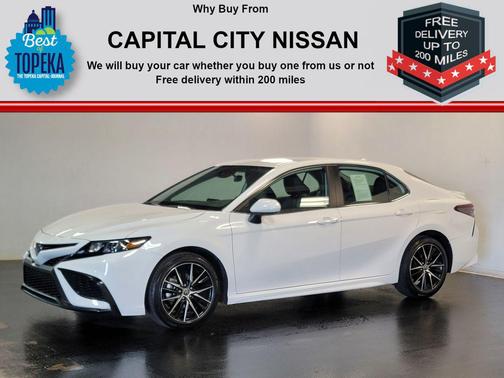 2024 Toyota Camry SE