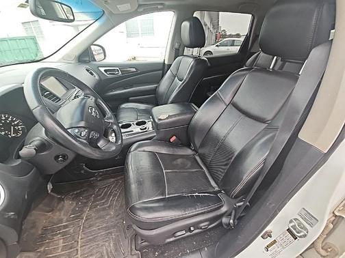 2016 Nissan Pathfinder Platinum