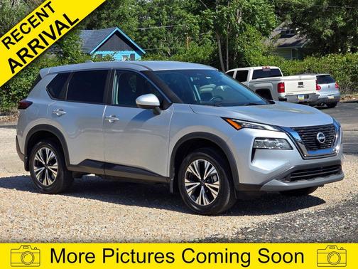 Brilliant Silver Metallic 2023 Nissan Rogue SV