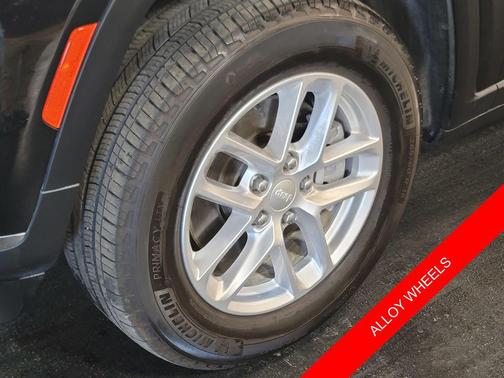 2023 Jeep Grand Cherokee L Laredo