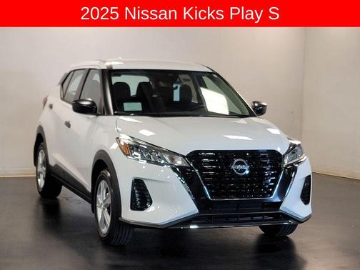 2025 Nissan Kicks S