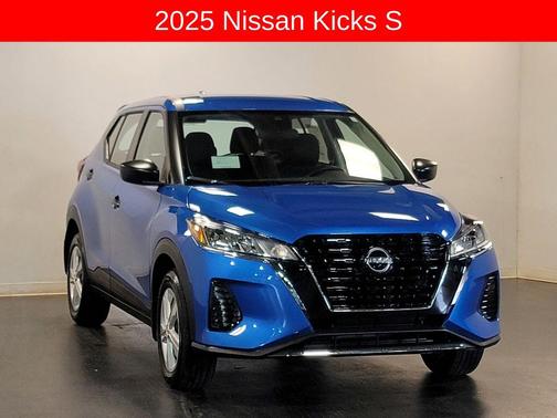 2025 Nissan Kicks S