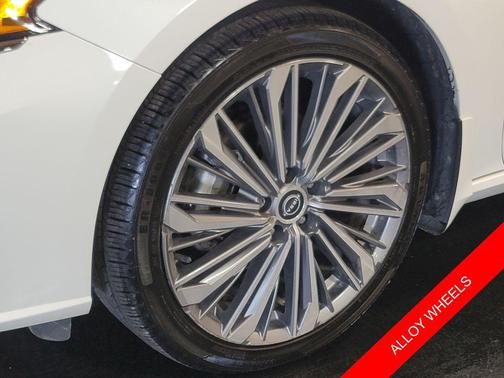 2023 Nissan Altima 2.5 SL