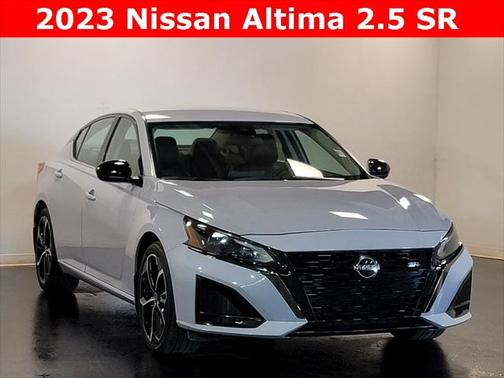 2023 Nissan Altima SR FWD