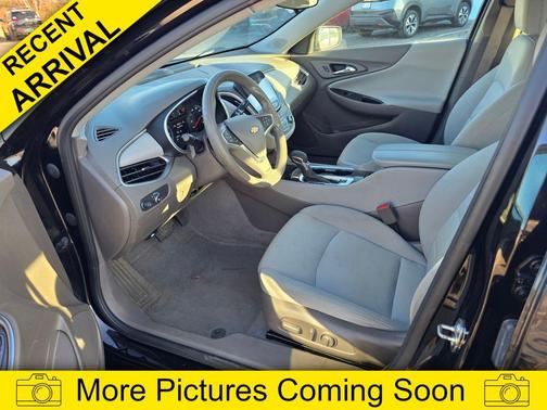 2022 Chevrolet Malibu FWD LT