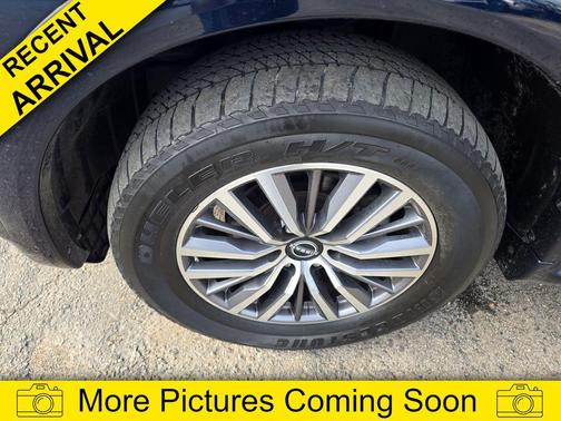 2024 Nissan Armada SL 4WD