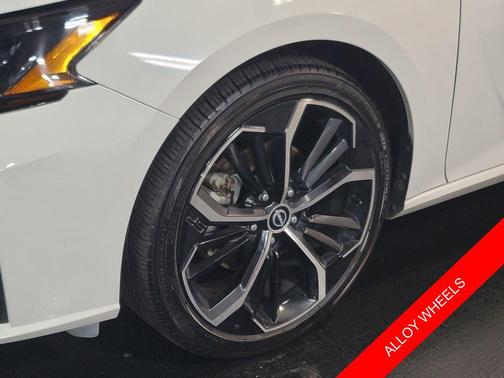 2023 Nissan Altima SR FWD