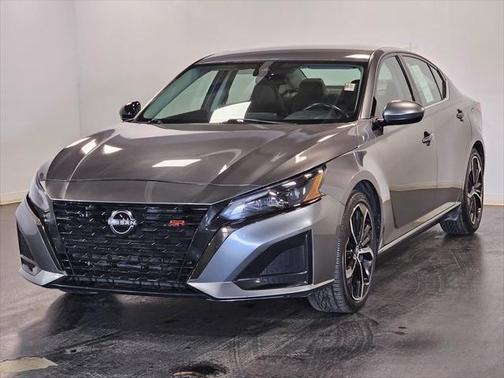 2023 Nissan Altima SR FWD