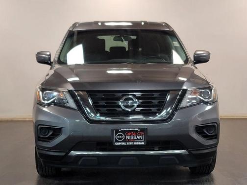 2019 Nissan Pathfinder S