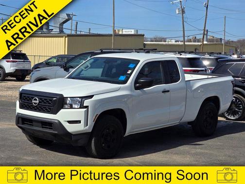 2022 Nissan Frontier S