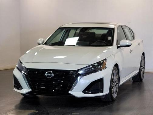 2024 Nissan Altima 2.5 SL