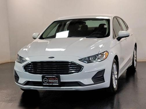 2020 Ford Fusion Hybrid SE