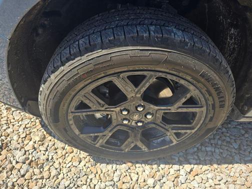 Azure Gray Metallic Tri-Coat 2025 Ford Maverick XLT