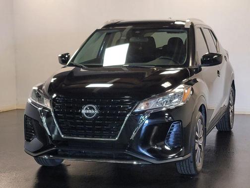 2022 Nissan Kicks SV