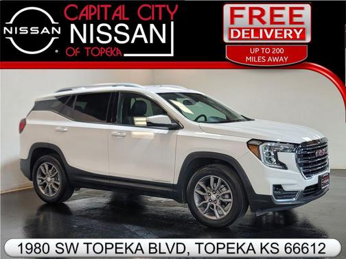 Summit White 2024 GMC Terrain SLT