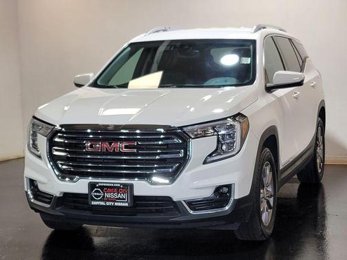 Summit White 2024 GMC Terrain SLT