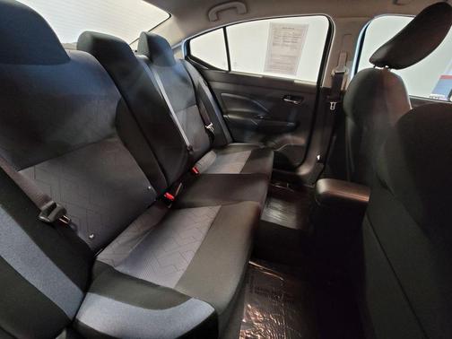 2024 Nissan Versa 1.6 SV