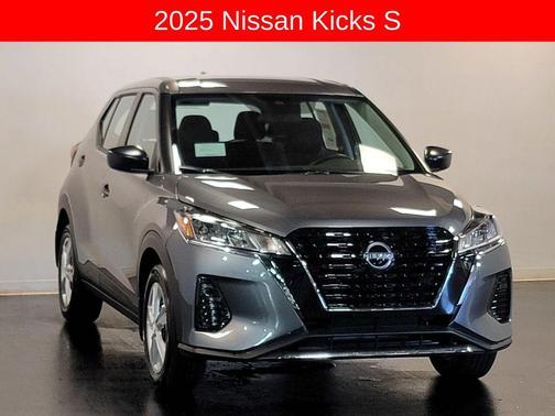 2025 Nissan Kicks S