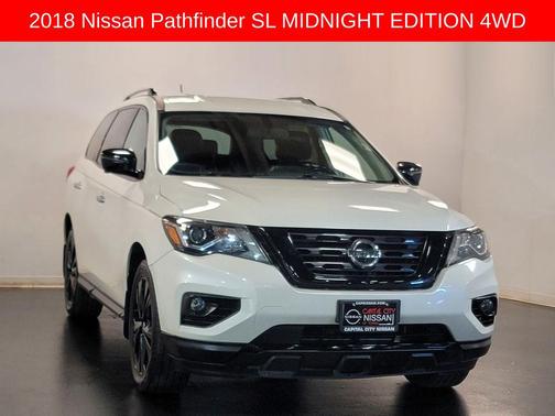 2018 Nissan Pathfinder SL