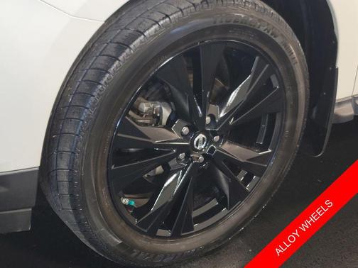 2018 Nissan Pathfinder SL