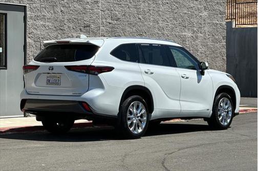 2024 Toyota Highlander Hybrid Limited