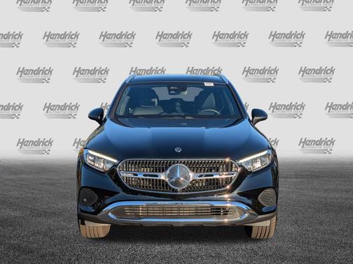 2025 Mercedes-Benz GLC 300 