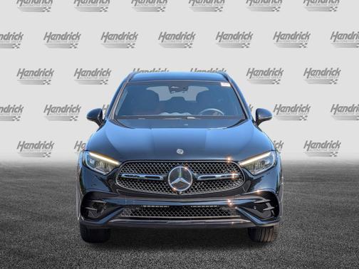 Black 2025 Mercedes-Benz GLC 300