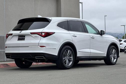 Platinum White Pearl 2023 Acura MDX Standard