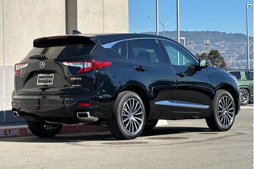 2025 Acura RDX Advance Package