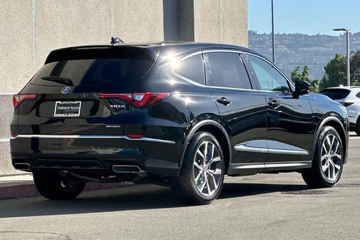 Majestic Black Pearl 2023 Acura MDX Technology Package