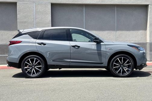 Urban Gray Pearl 2026 Acura RDX A-Spec Advance Package