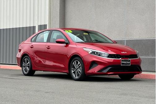 2023 Kia Forte LXS