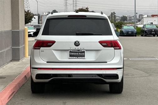 2024 Volkswagen Tiguan 2.0T SE R-Line Black