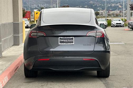 2024 Tesla Model Y Long Range Dual Motor All-Wheel Drive