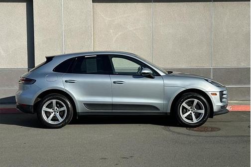 2019 Porsche Macan Base