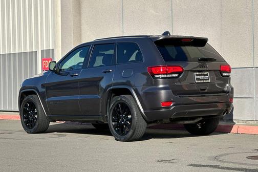 2017 Jeep Grand Cherokee Altitude
