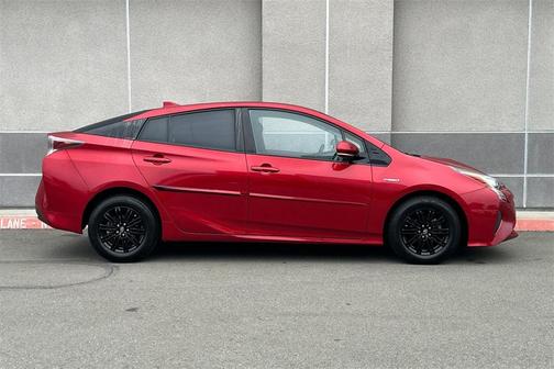 2016 Toyota Prius Four