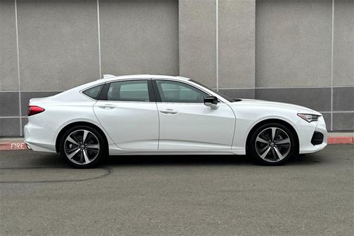 2025 Acura TLX Technology