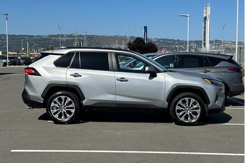 2022 Toyota RAV4 Limited