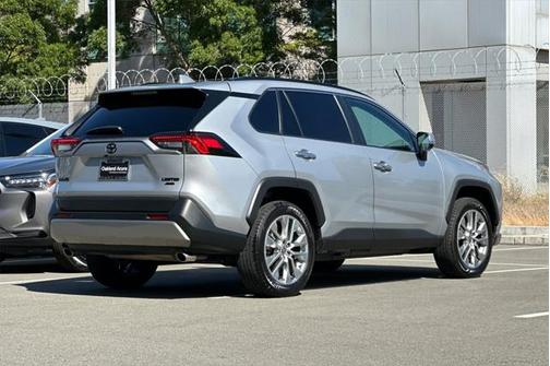 2022 Toyota RAV4 Limited