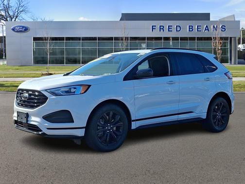 2023 Ford Edge SE