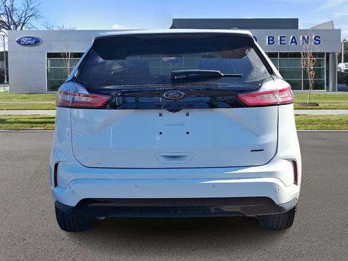 2023 Ford Edge SE