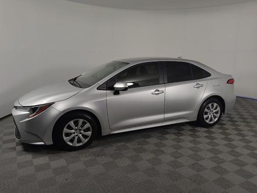 Classic Silver Metallic 2022 Toyota Corolla LE