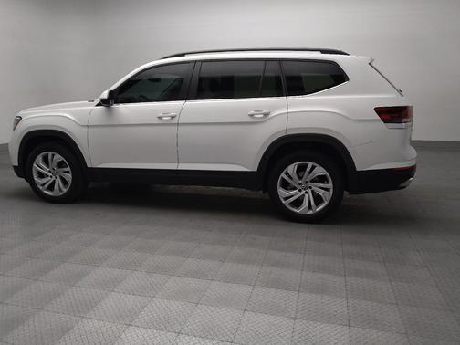White 2021 Volkswagen Atlas 3.6L SE w/Technology