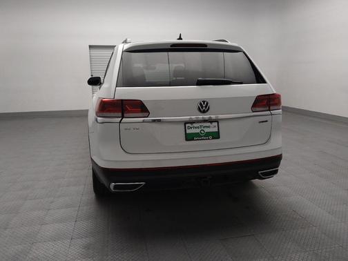 White 2021 Volkswagen Atlas 3.6L SE w/Technology