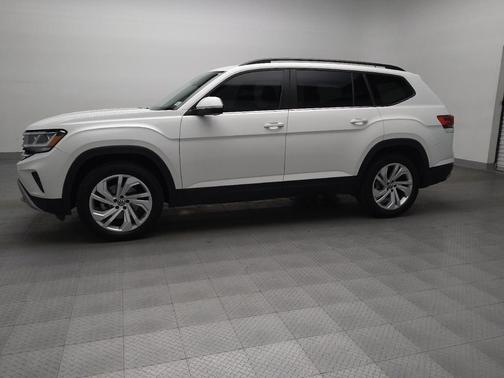 White 2021 Volkswagen Atlas 3.6L SE w/Technology